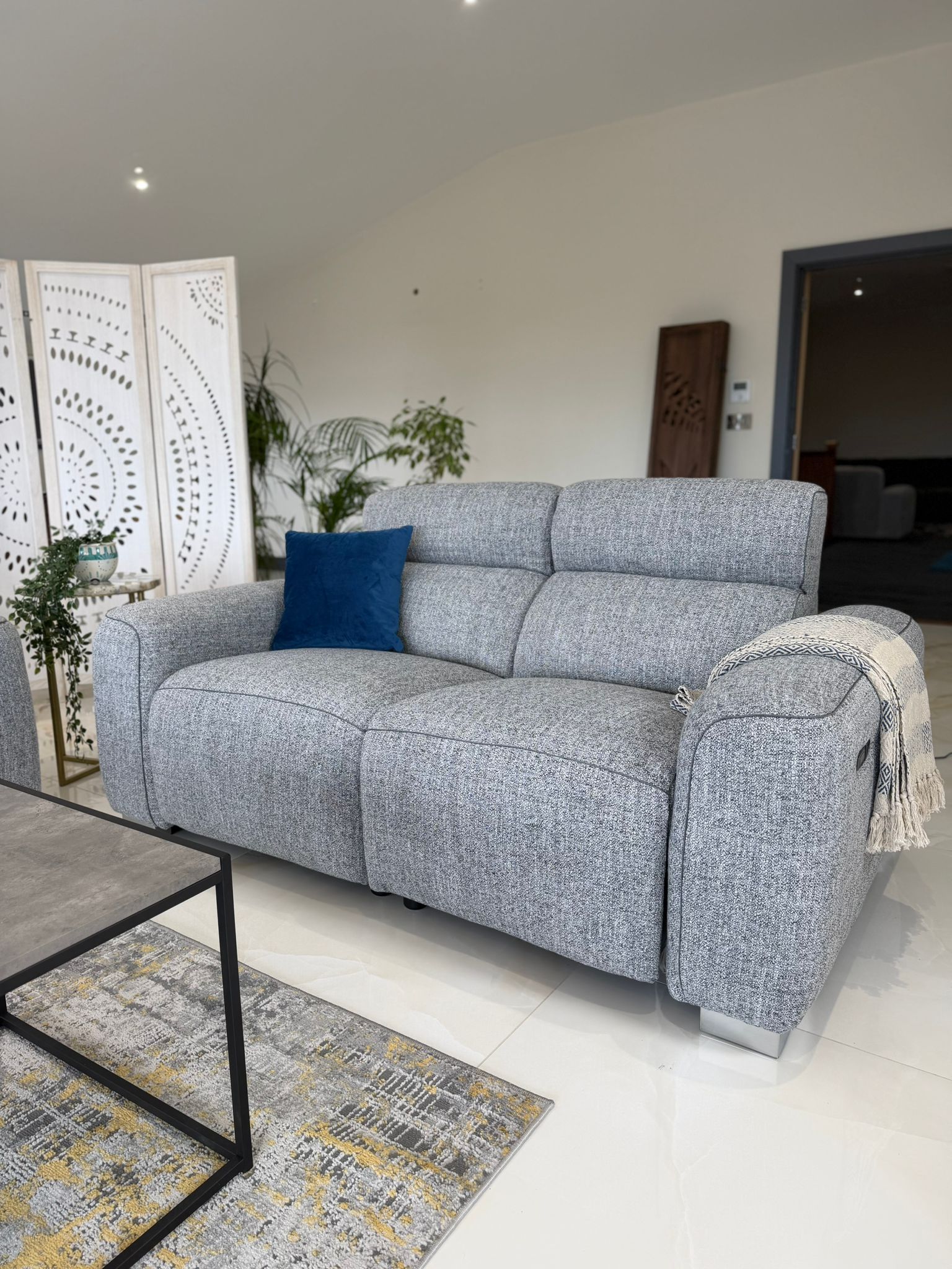 Torento Electric Recliner – Sofas by Essex Luxe